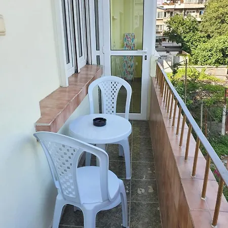 Danny Apartman Burgasz
