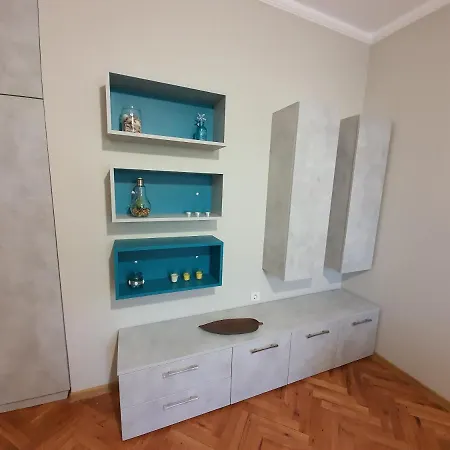 Danny Apartment *