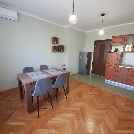 Danny Apartment Burgas