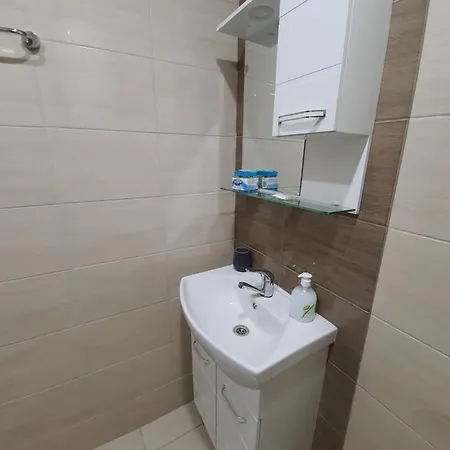 Danny Apartment